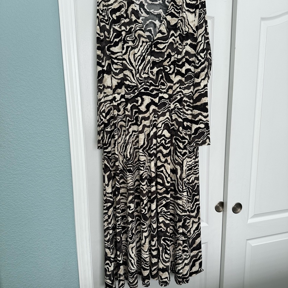 H&M Black and White Long Sleeve Sundress